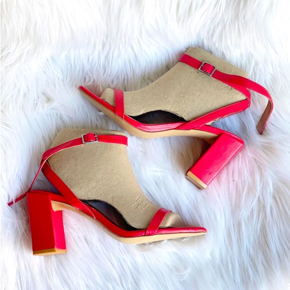 Jaggar Squared Red Leather Block Heel Sandal - Picture 11 of 15